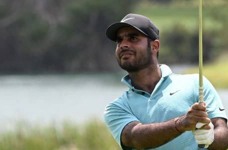 Sharma drops double bogey on closing hole for 2nd day in a row, lies 24th in Korea   